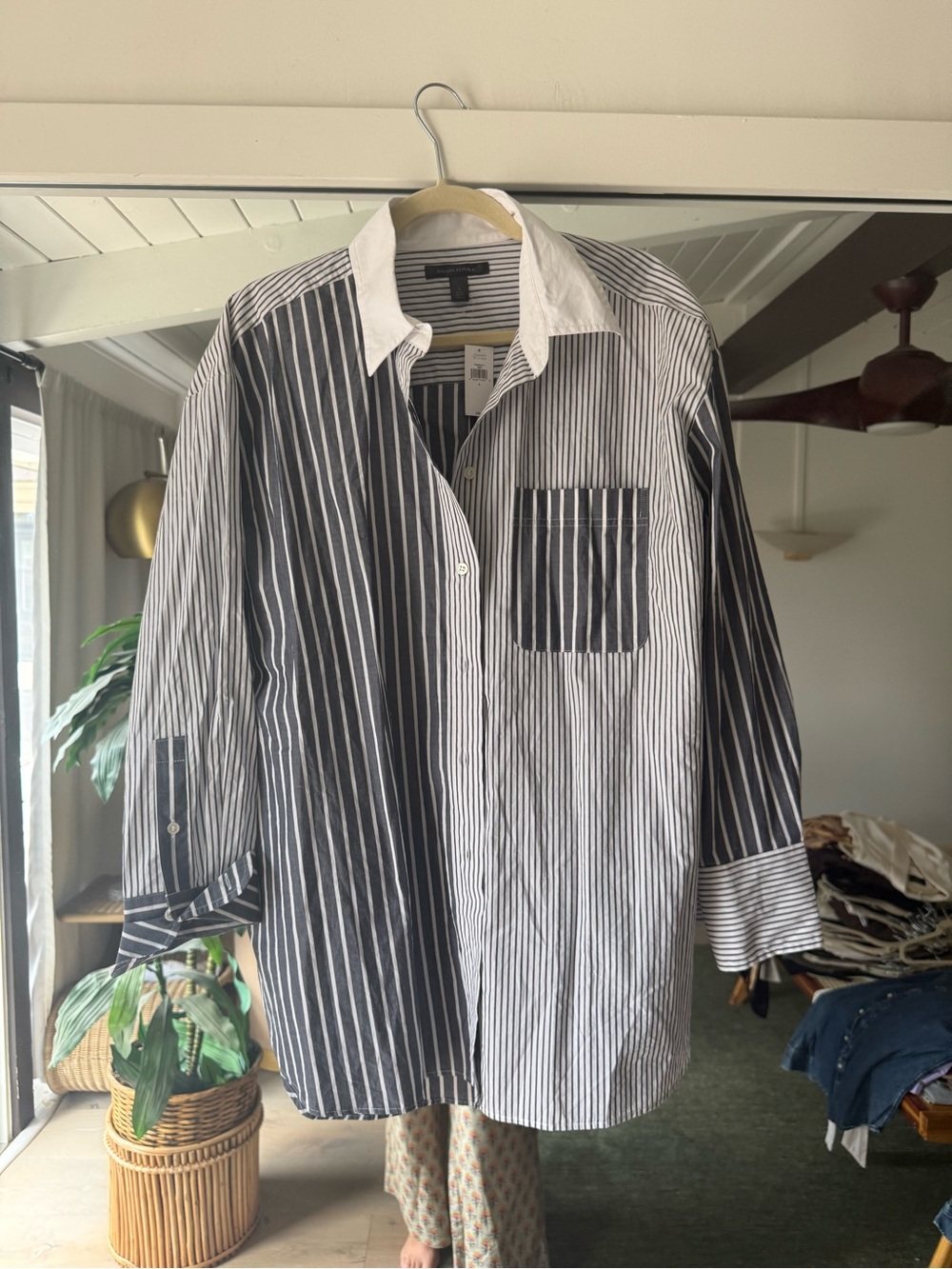 Banana Republic blue and White Striped Button-Down Shirt